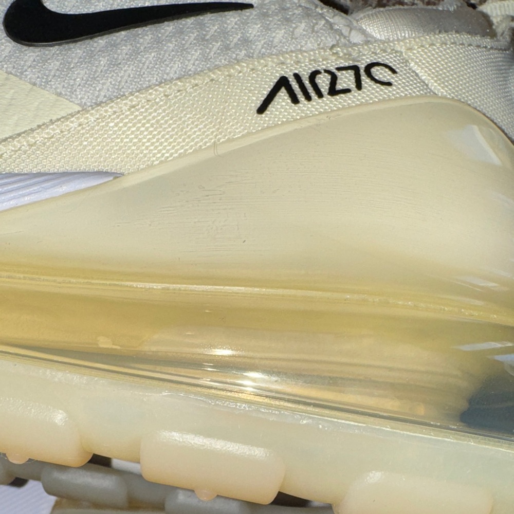 Nike Air Max 270 Beige and Black Sneakers ladies 10 - Picture 9 of 11